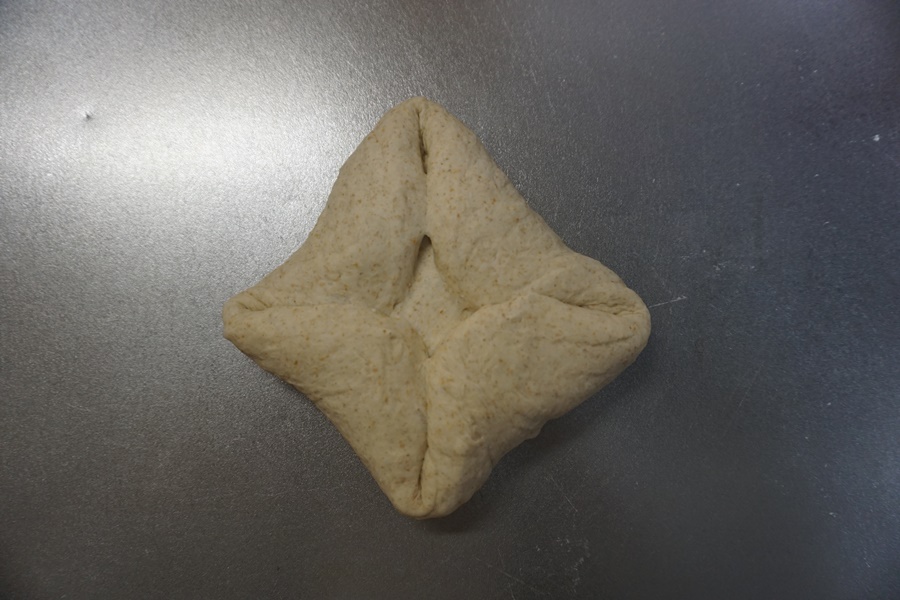 四隅を中央におります。