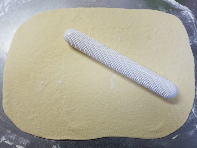 横40cm×縦25cmぐらいに広げます。