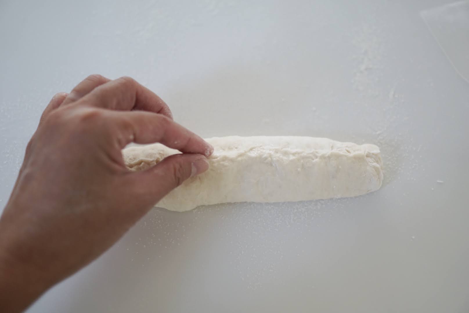 再度閉じ目をつまみます。